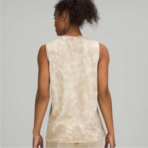 Lululemon Women's All Yours Tank Top Tie Dye Size 8 - Picture 2 of 7
